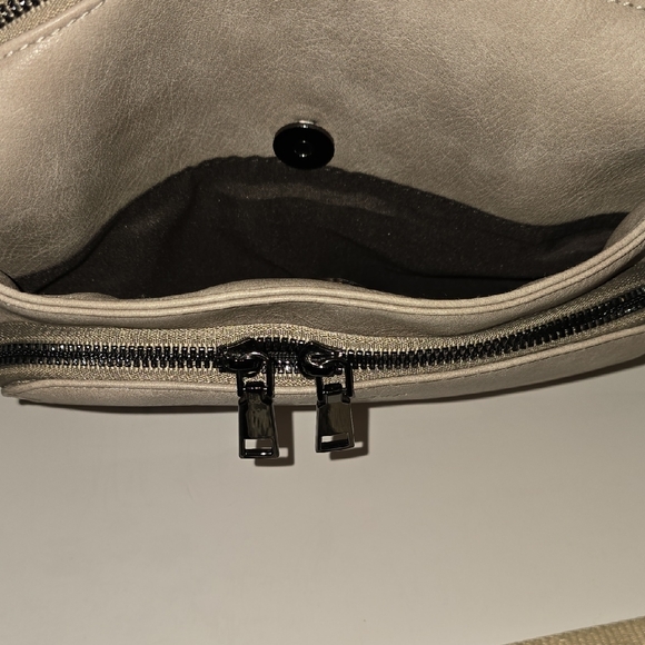 POIUGOYA Vegan Leather Crossbody Purse RFID Wallet Cream/Tan - Picture 5 of 6